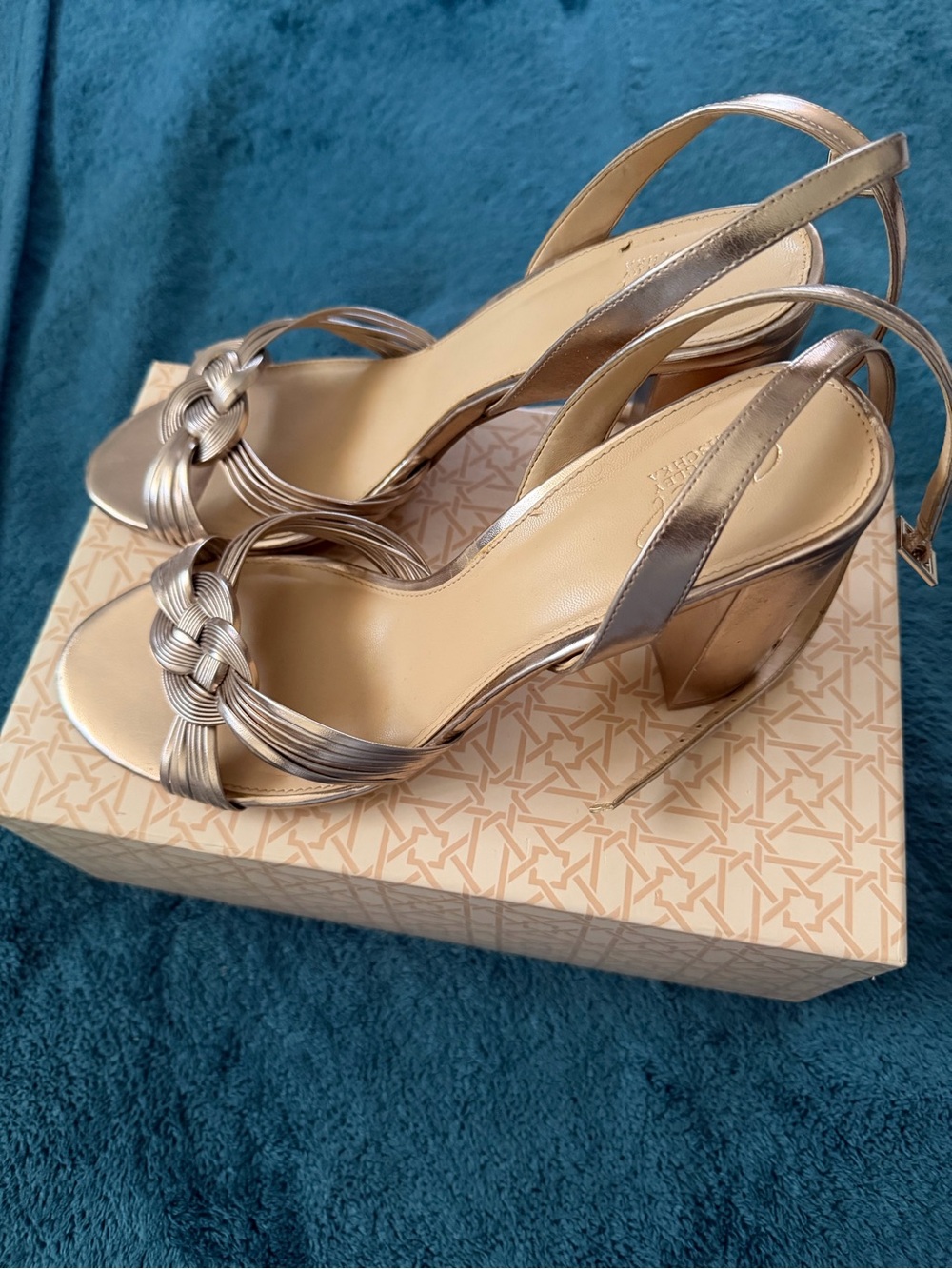 Jewel Badgley Mischka Metallic Gold Knotted Slingback Heels
